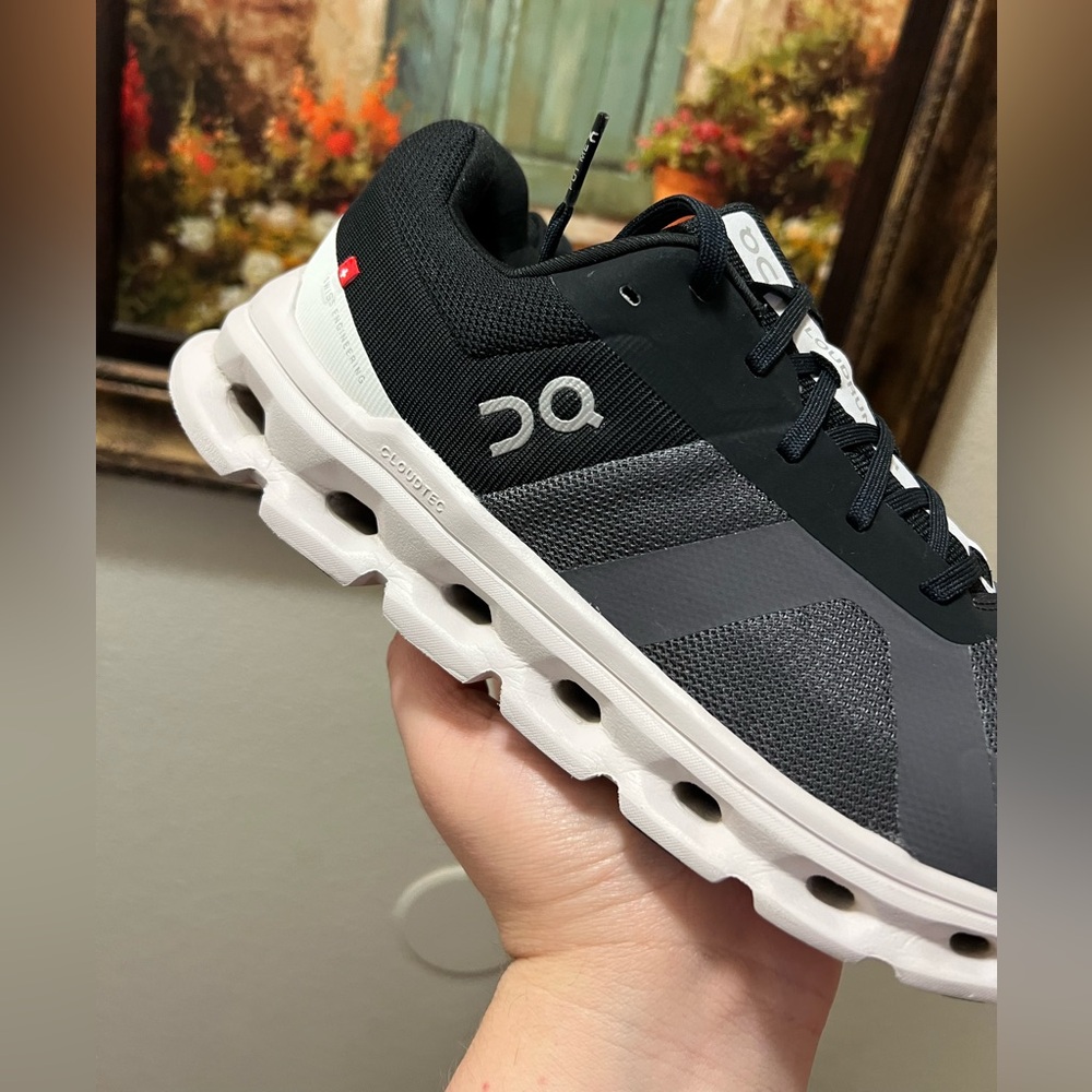 On Running Cloudrunner Eclipse Frost Men shoes - image 4